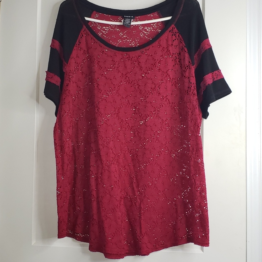 Torrid Red and Black Lace Top Size 1X